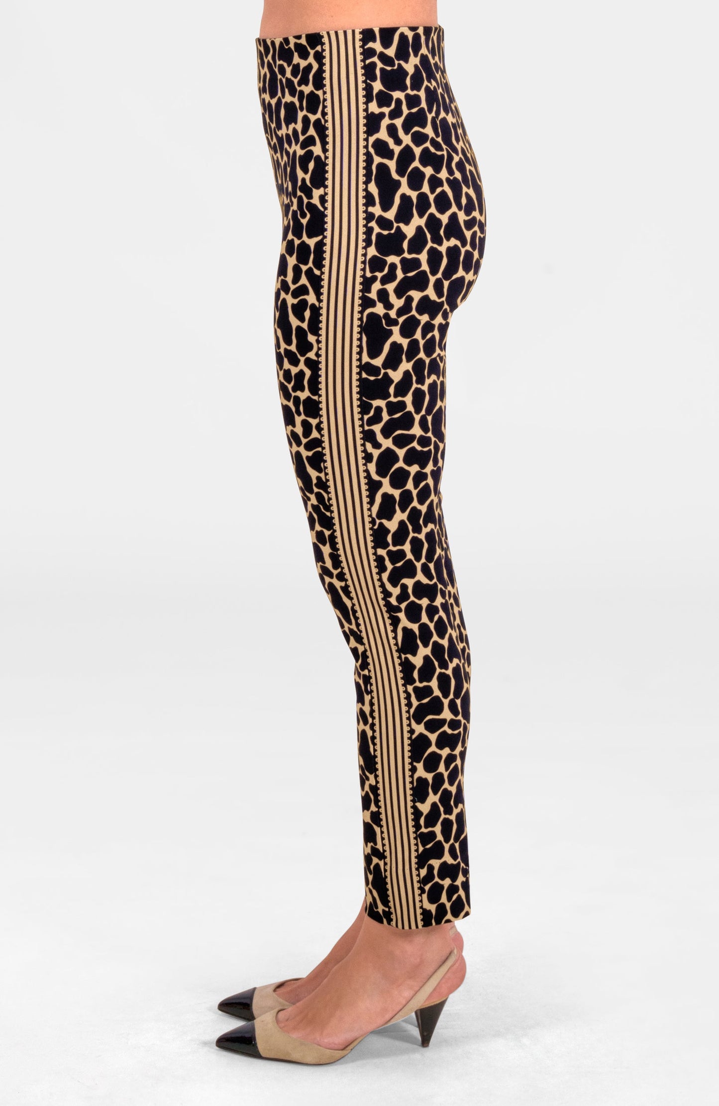 Gripeless Pull On Pants - Animal Instincts- Giraffe Khaki