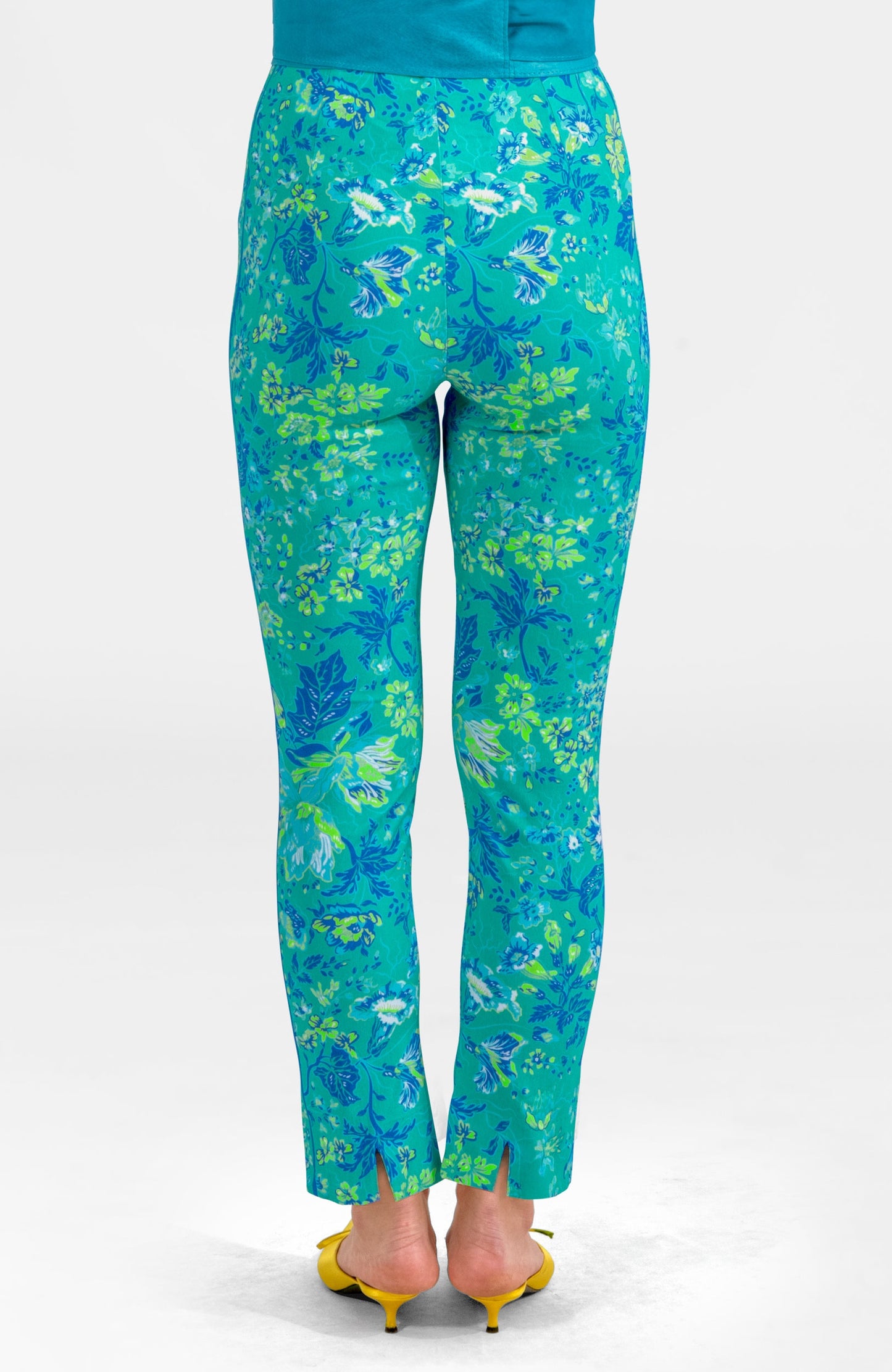 Gripeless Pull On Pants - English Garden