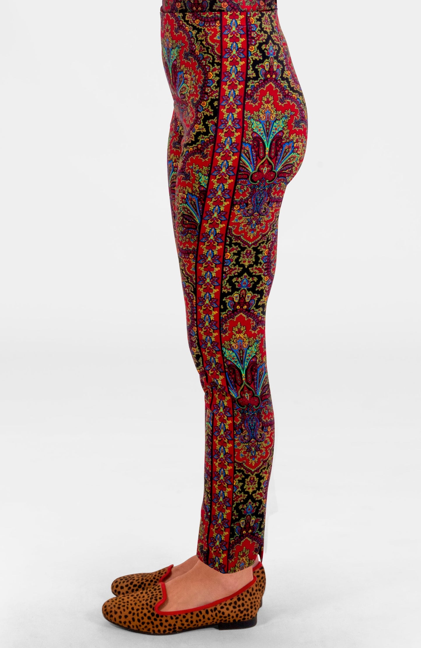 Gripeless Pull On Pants - Passion Paisley