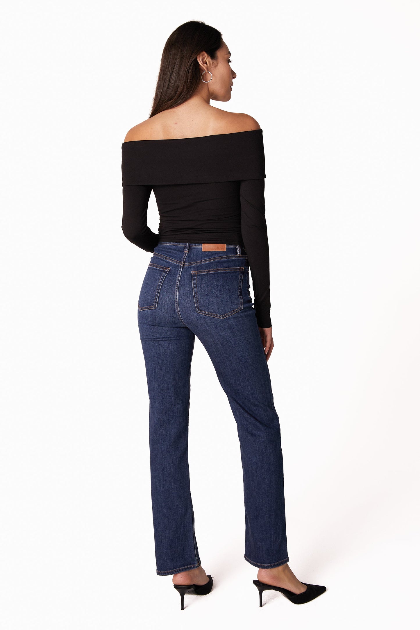 Rae Straight Leg Jean - Roxbury