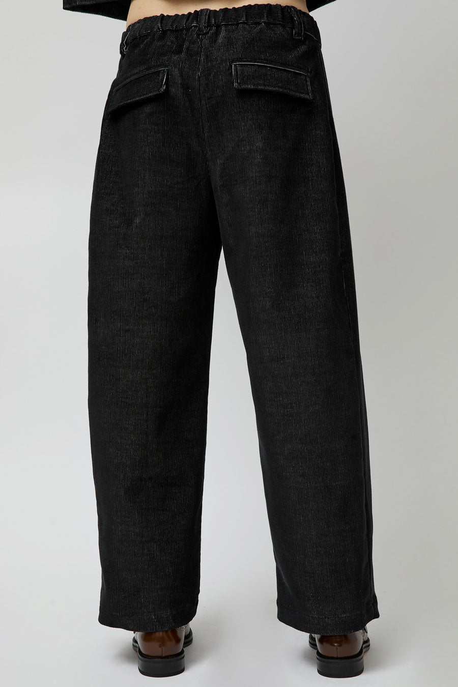 No.6 Justin Pant in Black