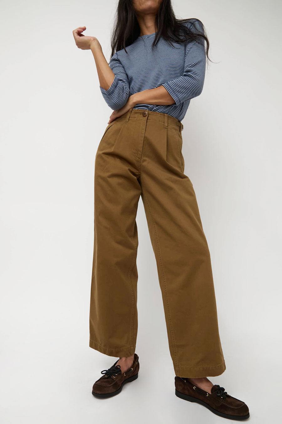 Nothing Written Gato Straight Tuck Pants in Khaki Brown