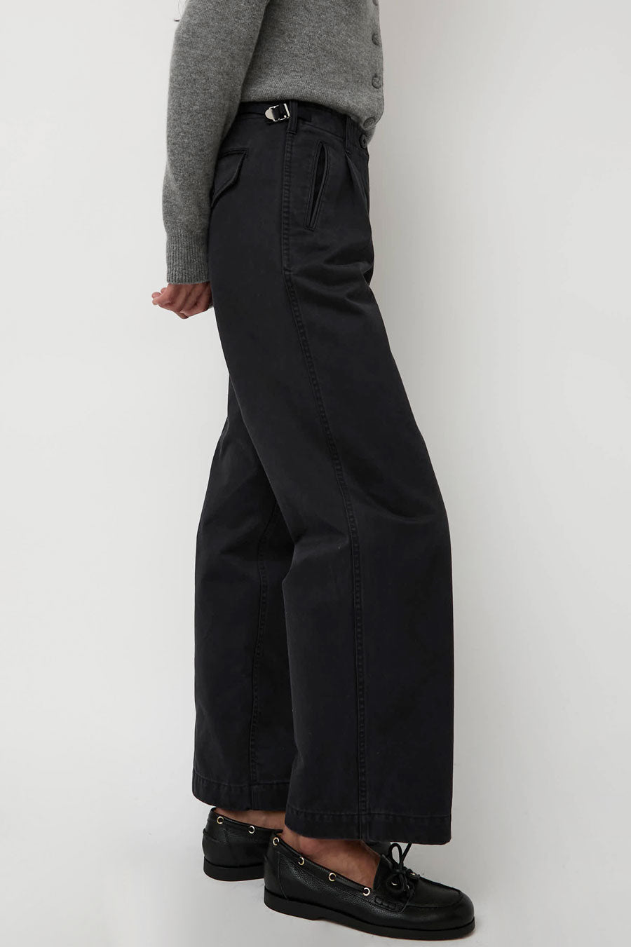 Nothing Written Gato Straight Tuck Pants in Navy