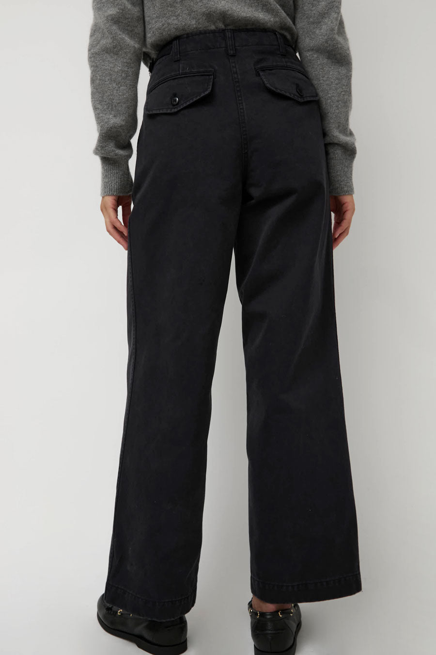 Nothing Written Gato Straight Tuck Pants in Navy